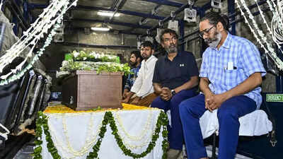 ‘Toughest days of my life’: Hemant Soren pens emotional note after father Shibu Soren’s death; recalls why he was called ‘Dishom Guru’ | India News