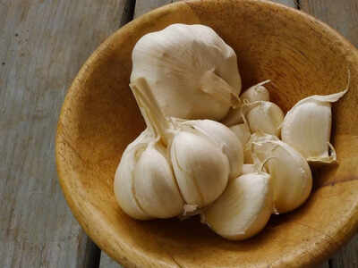 Garlic Benefits: What happens when you eat one clove of garlic every morning |