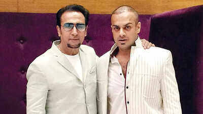 Gulshan Grover reveals how he reconnected with his son Sanjay after divorce from his wife, recalls how being a Punjabi father he got angry with him during a meeting with THIS Hollywood studio | Hindi Movie News