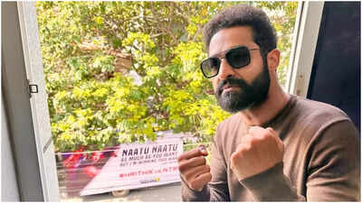 ‘War 2’: Hrithik Roshan fires back at Jr NTR with ‘Naatu Naatu’ billboard ahead of release | Hindi Movie News