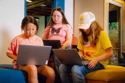 Study finds 70% of US teens use AI chatbots, fuelling calls for digital literacy education