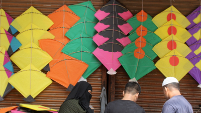 Delhi: Strings in sky, stories on ground | Delhi News