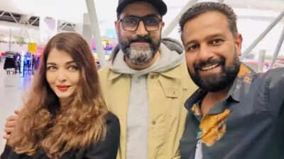 Aishwarya Rai leans on Abhishek Bachchan as they pose for a sweet selfie with fan in UNSEEN video from their vacation: WATCH | Hindi Movie News