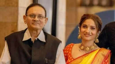 Ankita Lokhande remembers her late father on his third death anniversary; says, “Some wounds don’t heal”