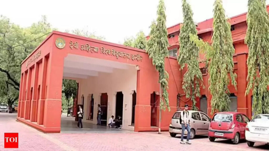 DAVV warns colleges of delays in submitting marks, ETEducation