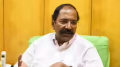 Thangamani denies reports about his plan to quit AIADMK | Chennai News