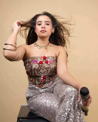 I wanted to show role reversal between brides and grooms in my music video: Aishwarya | Punjabi Movie News