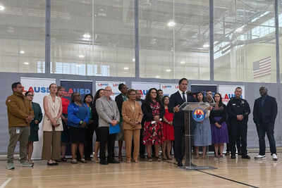 Fear at the school gates: Los Angeles students return amid immigration crackdown