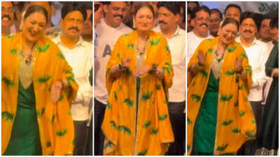 Sunita Ahuja channels her inner Govinda–grooves to ‘Main Toh Rastese Ja Raha Tha’ song at Dahi Handi event: Watch | Hindi Movie News