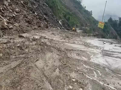 HP flash floods wreak havoc, over 300 roads blocked | India News