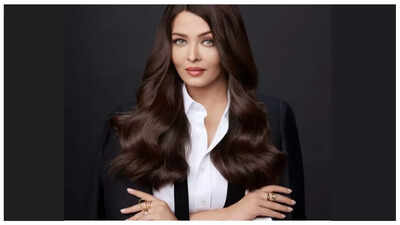 Aishwarya Rai Bachchan’s fierce NEW photo will remind you of her lawyer role in ‘Jazbaa’ |