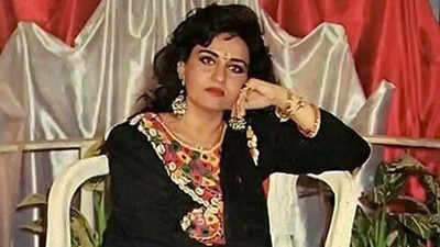 Reena Roy: From a Bollywood superstar’s love to a Pakistani cricketer’s wife — The untold story of THIS actress |
