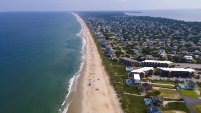 Hurricane Erin nears US East coast: North Carolina’s outer banks hit; NHC warns of ‘life-threatening surf and currents’ | World News
