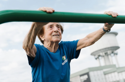 She’s 92, but her muscles function like someone in their 20s, and she keeps breaking records: What’s her secret |
