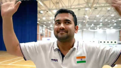 Anish Bhanwala wins 25m rapid fire pistol silver medal at Asian Championships; team also wins silver | More sports News
