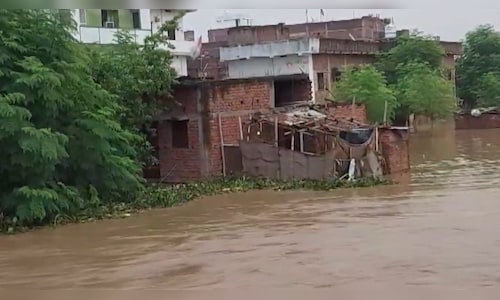 Bihar CM Nitish Kumar transfers ₹456 crore to 6.51 lakh flood-hit families