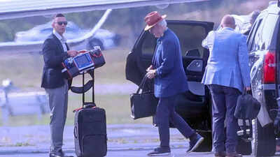 Bill Clinton seen with defibrillator at Hamptons airport sparking public concern; here’s what it reveals about his heart health and lifestyle choices |