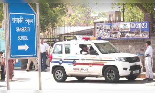 About 50 Delhi schools receive bomb threat email, police probe underway