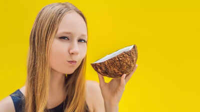 Oil pulling for anti-ageing: Ayurveda’s timeless practice for youthful and glowing skin |