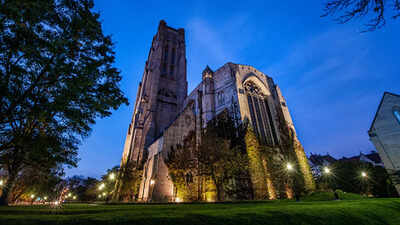 University of Chicago freezes PhD admissions, reduces staff and programs to address 8 million budget deficit