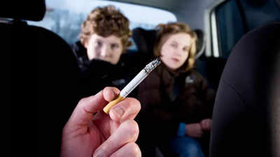 Dad’s childhood passive smoking linked to poor lung health in his kids |