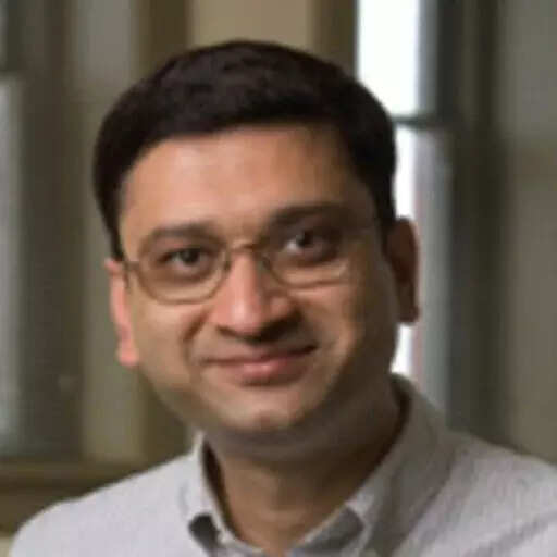 New Associate Dean of Graduate Programs at UConn School of Business, ETEducation