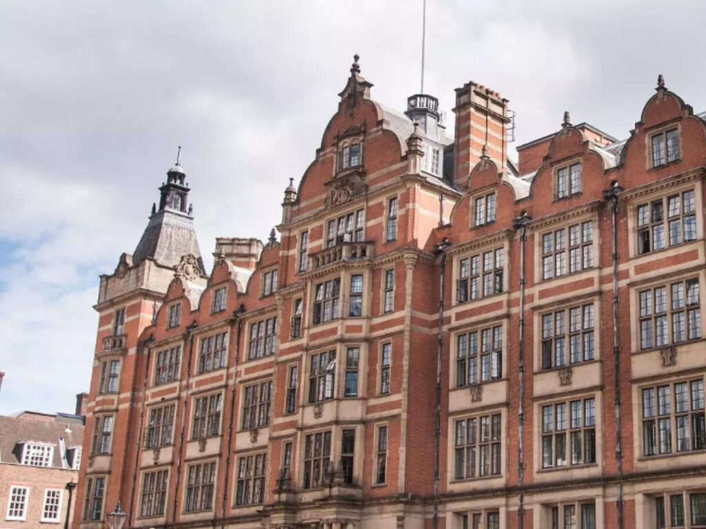 UK’s best university for 2026 revealed — and it’s not Oxford or Cambridge, ETEducation