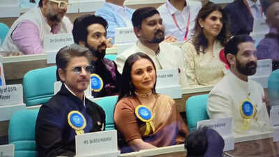 Saree meets Bandhgala: SRK and Rani Mukerji redefine elegance at the National Film Awards |