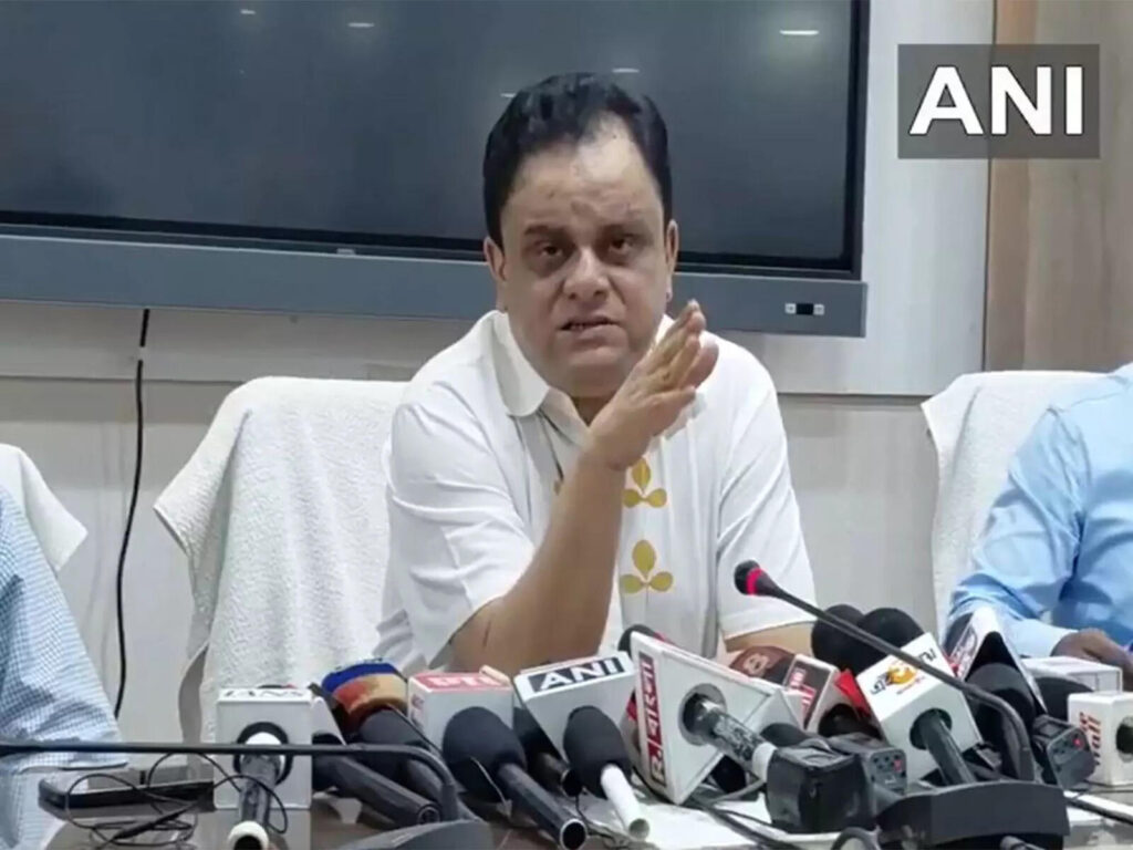 Bengal govt to notify about recruitment of 13,000 primary teachers posts post Puja: Minister, ETEducation