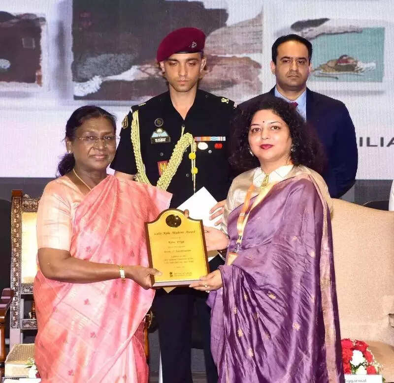 BHU faculty gets national award, ETEducation