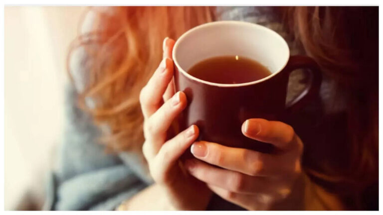 Harvard trained Gastroenterologist lists out 7 tea habits that are wrecking the gut