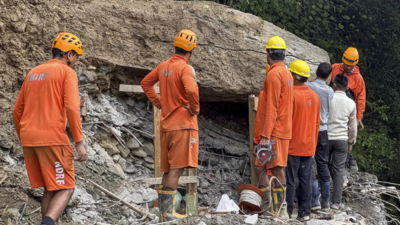 5 killed as landslide crushes houses in Kullu | India News