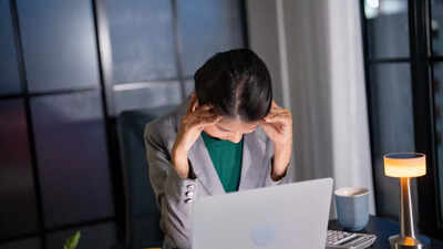 Are you experiencing ‘tall poppy syndrome’? Subtle workplace signs to notice |