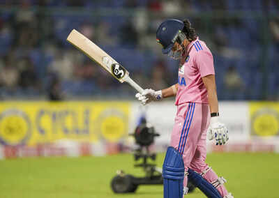 IND vs AUS, 3rd WODI: Smriti Mandhana heroics in vain, Australia beat India in 781-run affair to pocket series 2-1 | Cricket News