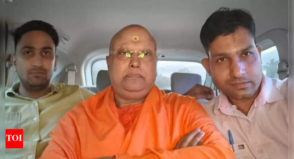Delhi ‘godman’ Swami Chaitanyananda accused of molesting 17 female students arrested from Agra | Delhi News