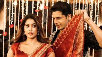 ‘Param Sundari’ Box Office collection day 4: Janhvi Kapoor-Sidharth Malhotra’s rom-com sees a DROP on Monday; crosses Rs 30 crore mark | Hindi Movie News