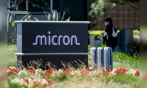 Micron forecasts strong revenue on AI boom; higher spending plan knocks shares