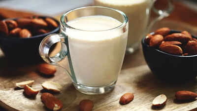 Almond milk for cholesterol control and weight management; discover its health benefits |