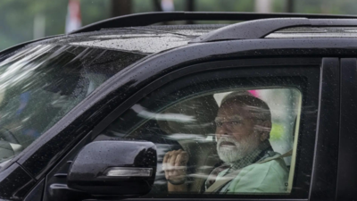 Combined Commanders’ Conference (CCC): PM Modi inaugurates key Kolkata meet; Rajnath, armed forces chiefs present | India News