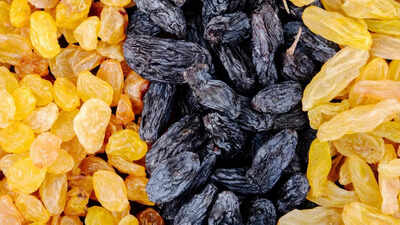 Black raisins or yellow raisins: Which one should you eat for heart health and better digestion |