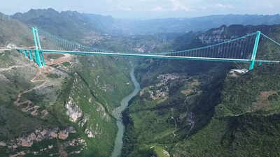 China unveils the world’s tallest bridge Huajiang Grand Canyon cutting a two hour journey to just two minutes |