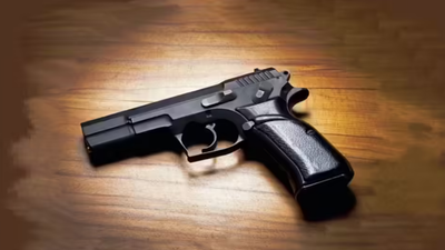 ‘Thak-thak’ gang strike in Delhi: Cop’s pistol stolen from car in Maurice Nagar; planned to sell Glock | Delhi News