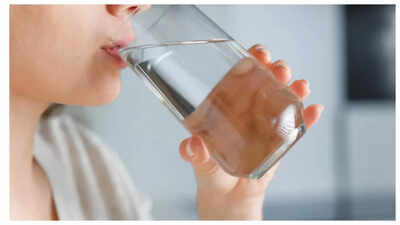 Constantly drinking water but still feel dehydrated? Most people have no idea they’re missing this crucial hydration element