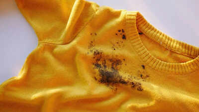 How to remove stains from clothes after they have dried |