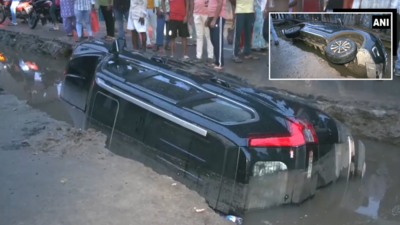 Patna potholes: Car sinks into waterlogged crater; owner calls it ‘conspiracy to defame government’ | India News
