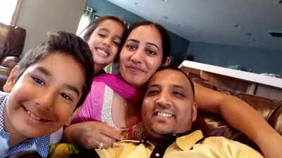 ‘We are lost’: Indian-origin businessman Paramjit Singh, living in US for 30 years, detained by ICE; offence is using pay phone without paying in past