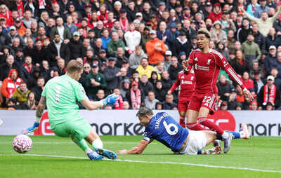 Premier League: Liverpool down Everton to maintain perfect start | Football News