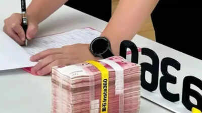 Lose weight to win rewards! How China’s million-yuan weight loss challenge is changing corporate wellness |