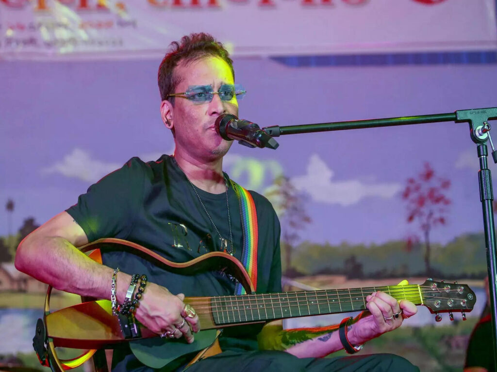 Zubeen Garg’s mortal remains arrive in Delhi; Ruckus breaks out at Guwahati airport as fans break through barricades – WATCH |