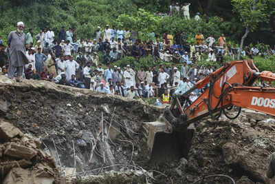 ‘Historic evacuation in Pakistan’: Punjab floods leave 2.5 million displaced, 101 dead as relief operations intensify